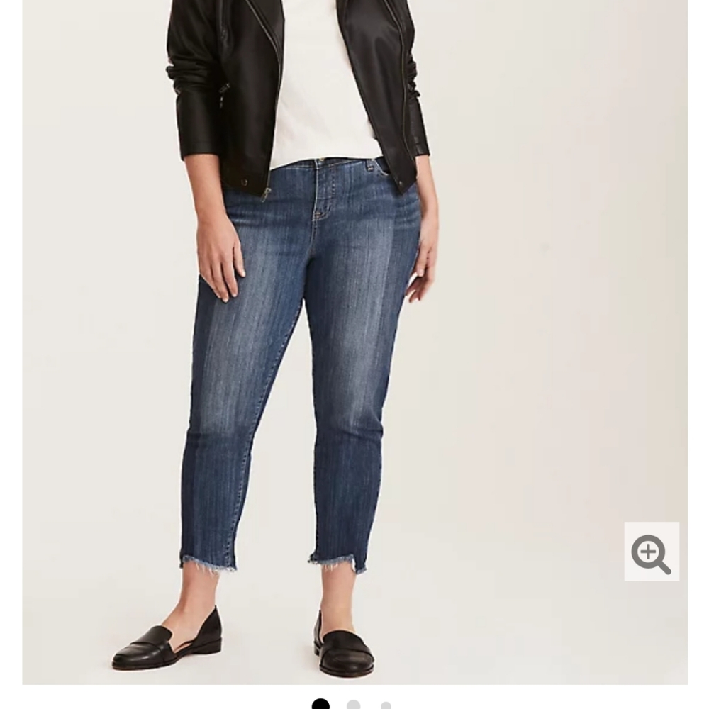 Frayed light wash jeans